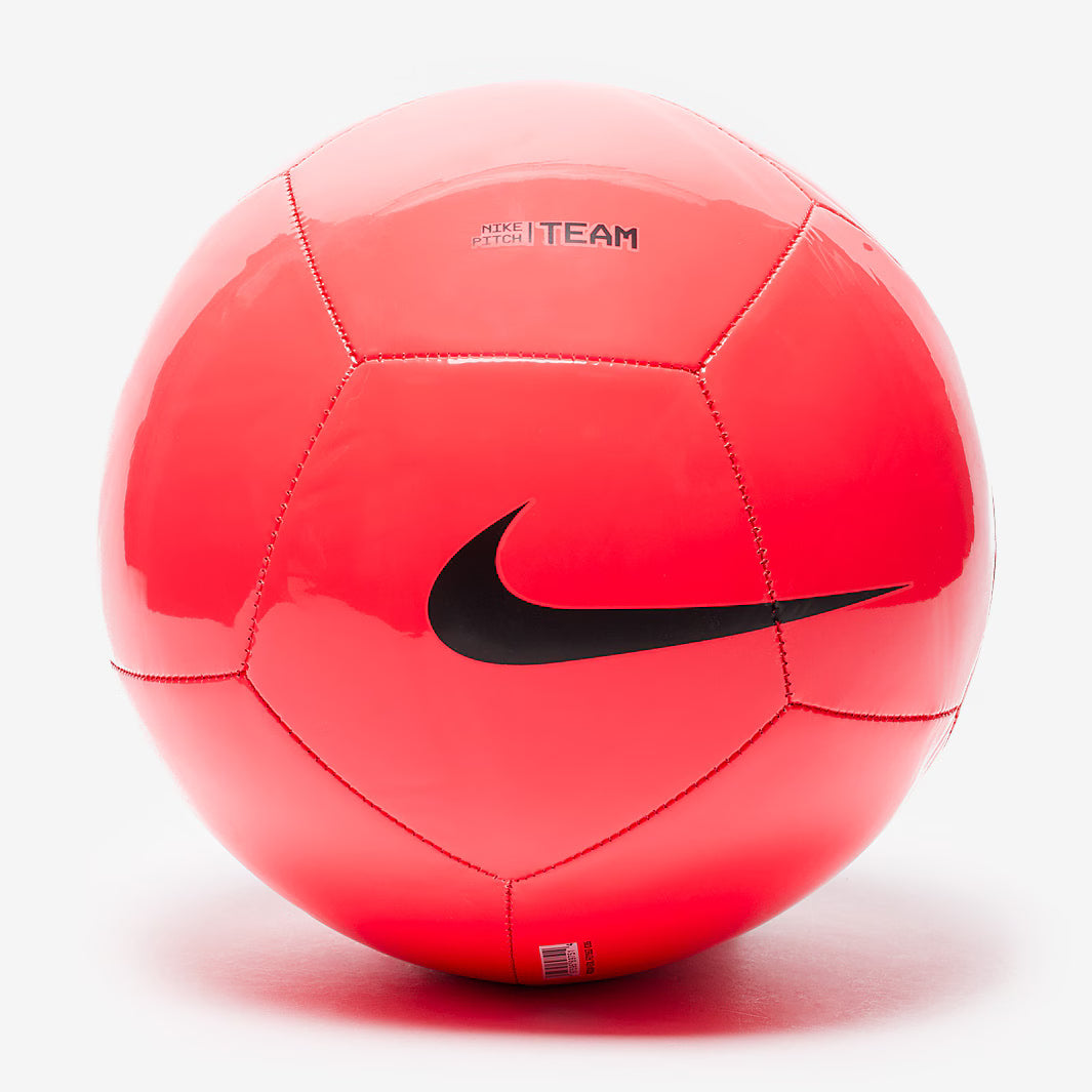 Nike Pitch Football