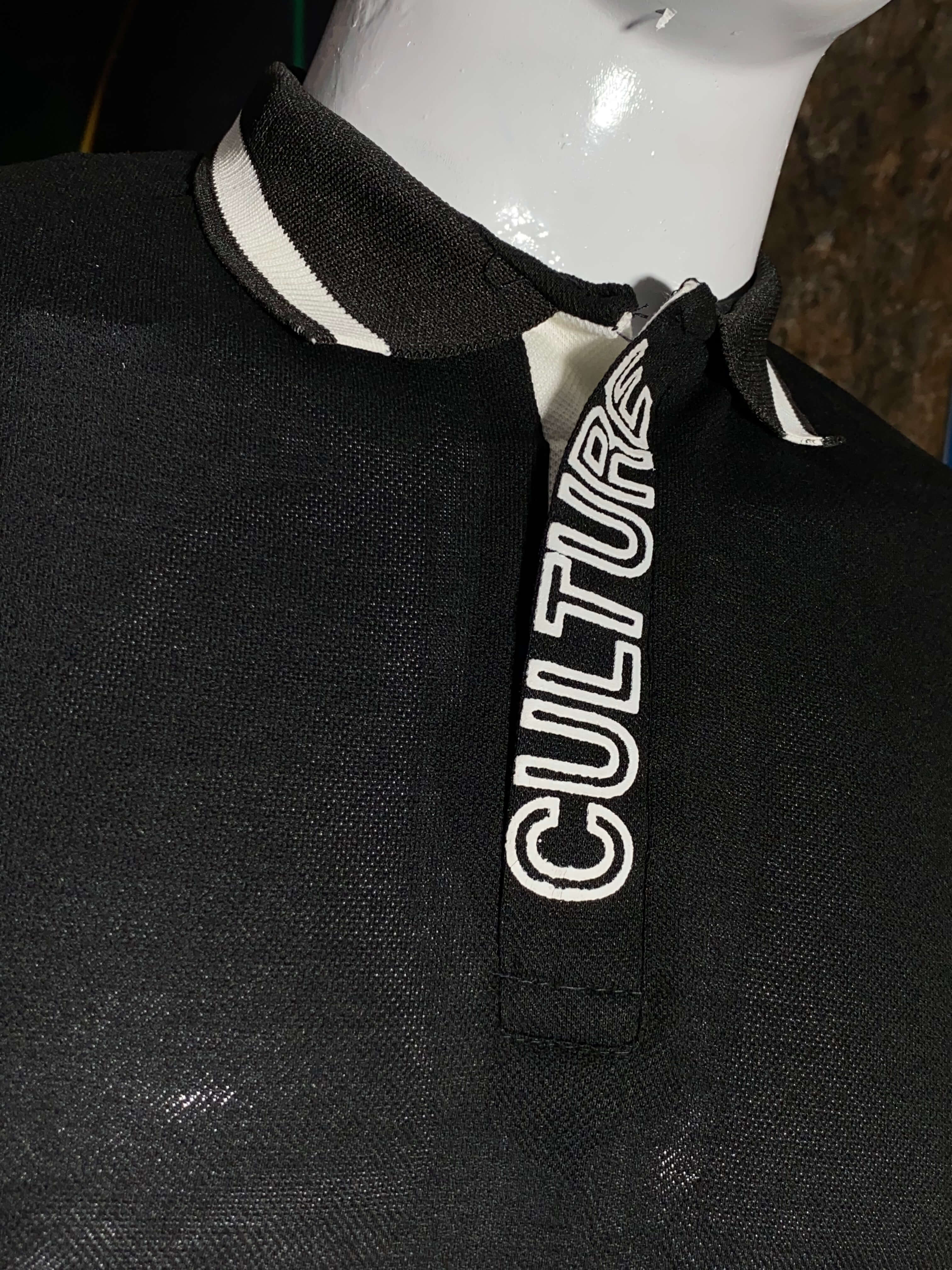 Essential Men’s Button-Down Shirt-Black colour